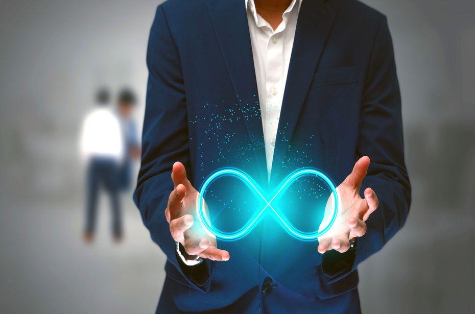 Continuous Learning: Staying Ahead in the Rapidly Evolving Tech Landscape — Resources on IzubaGen